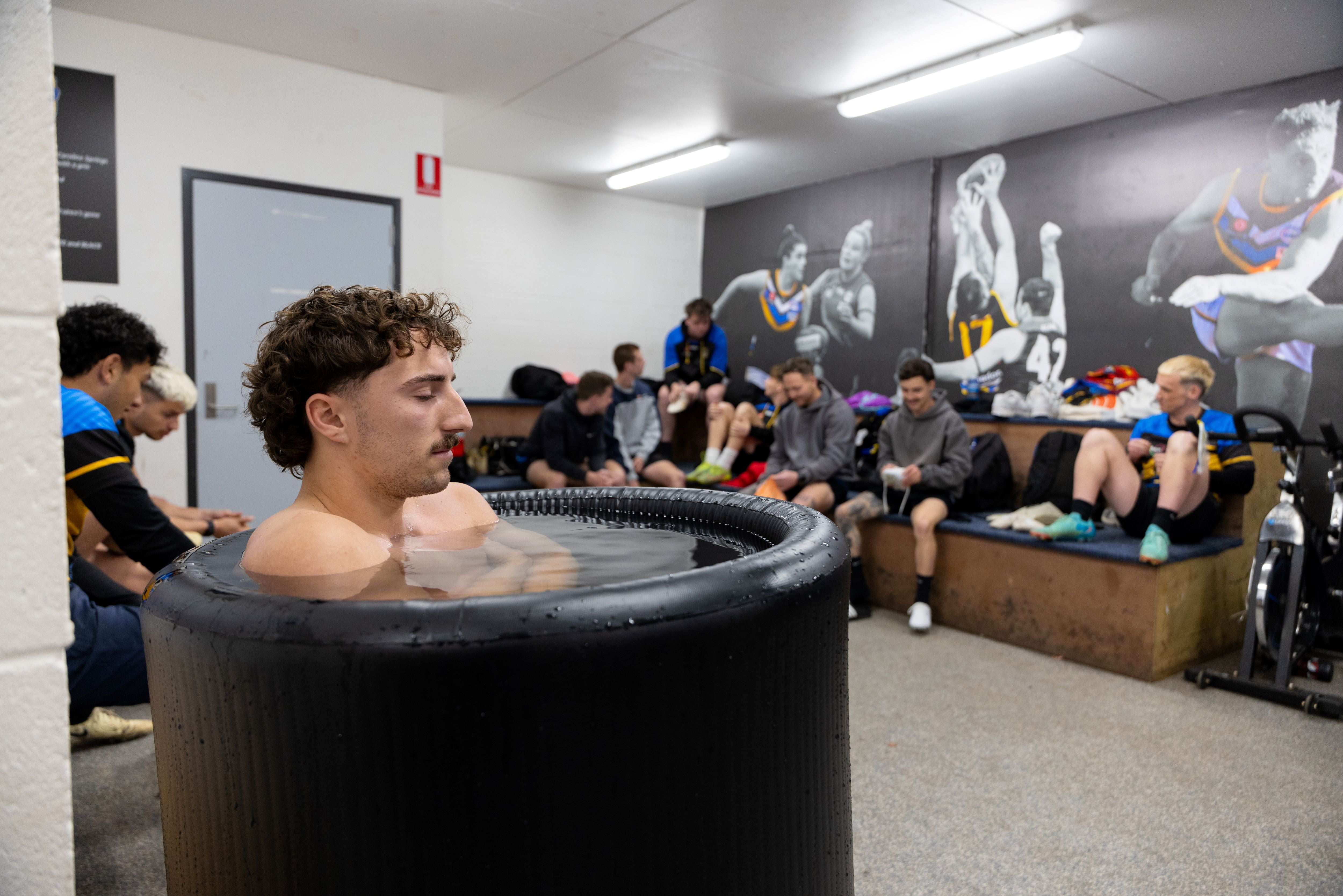 Cold Plunging for Athletes: How "The Snowcap" Provides the Ultimate Recovery