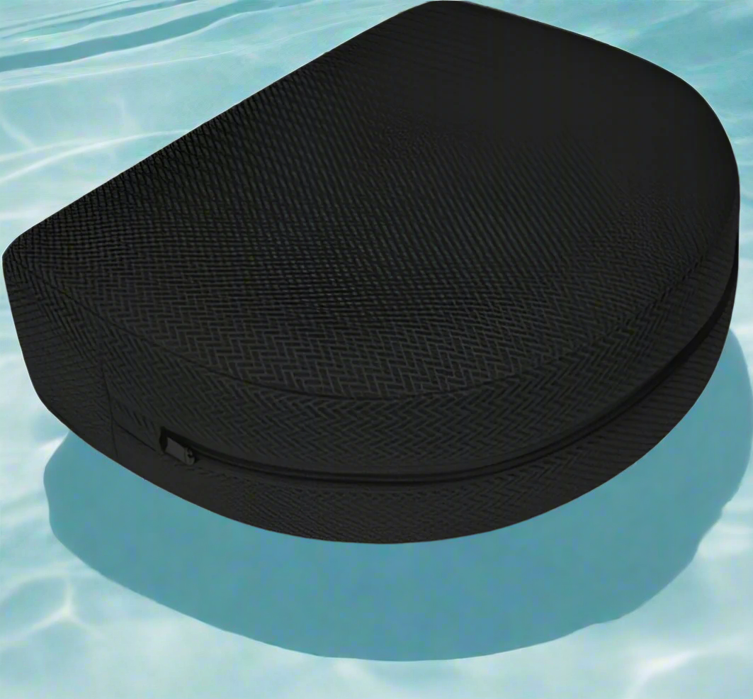 Floating seat for cold plunge